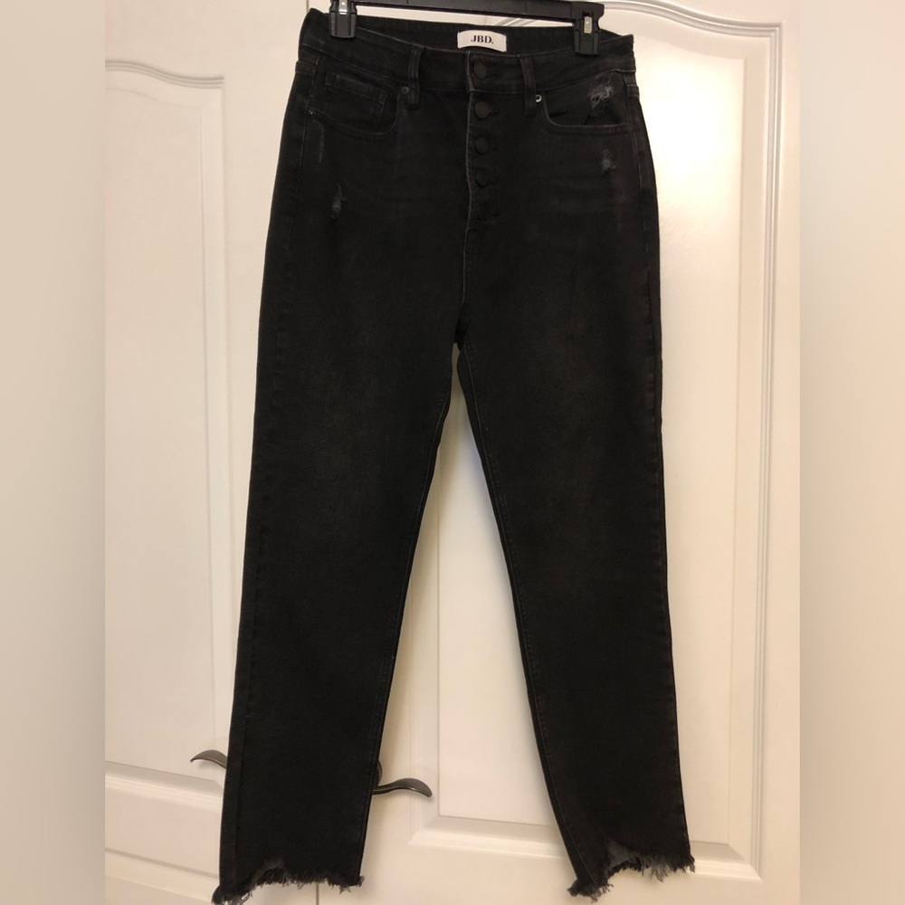 DEAL! Black on trend jeans, barely worn, light distressing, silver buttons, 28